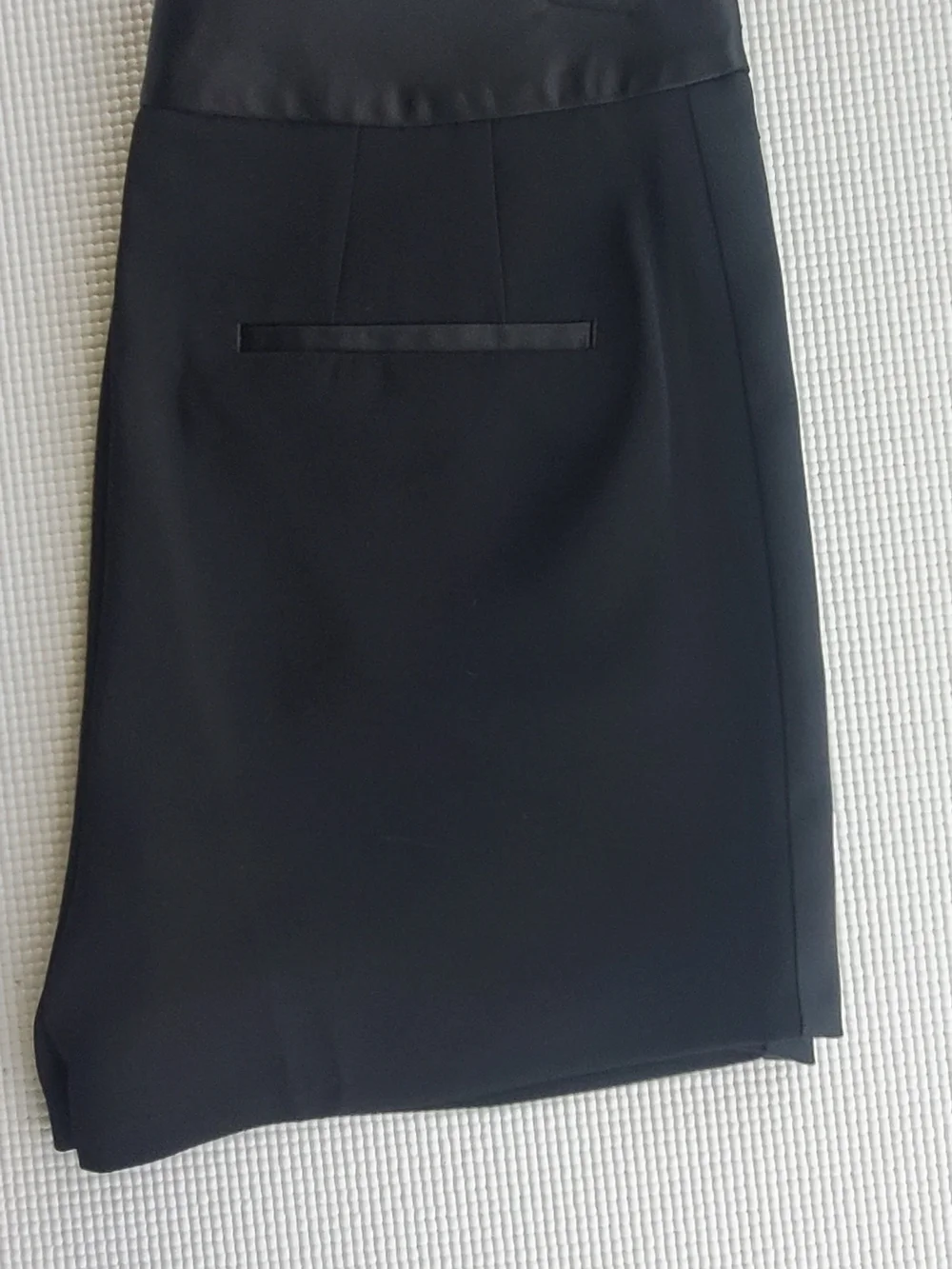 Express Black Dressy Shorts New Without Tags Size 8